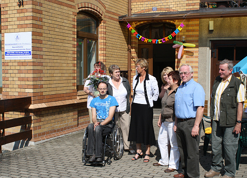 Vorstand des Behindertenverbandes im Jahr 2009 zur Einweihung des Geschäftsstelle in Schleiz mit Gästen